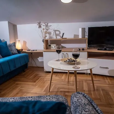 Piccolo Belgrade,crveni Krst Апартаменты *